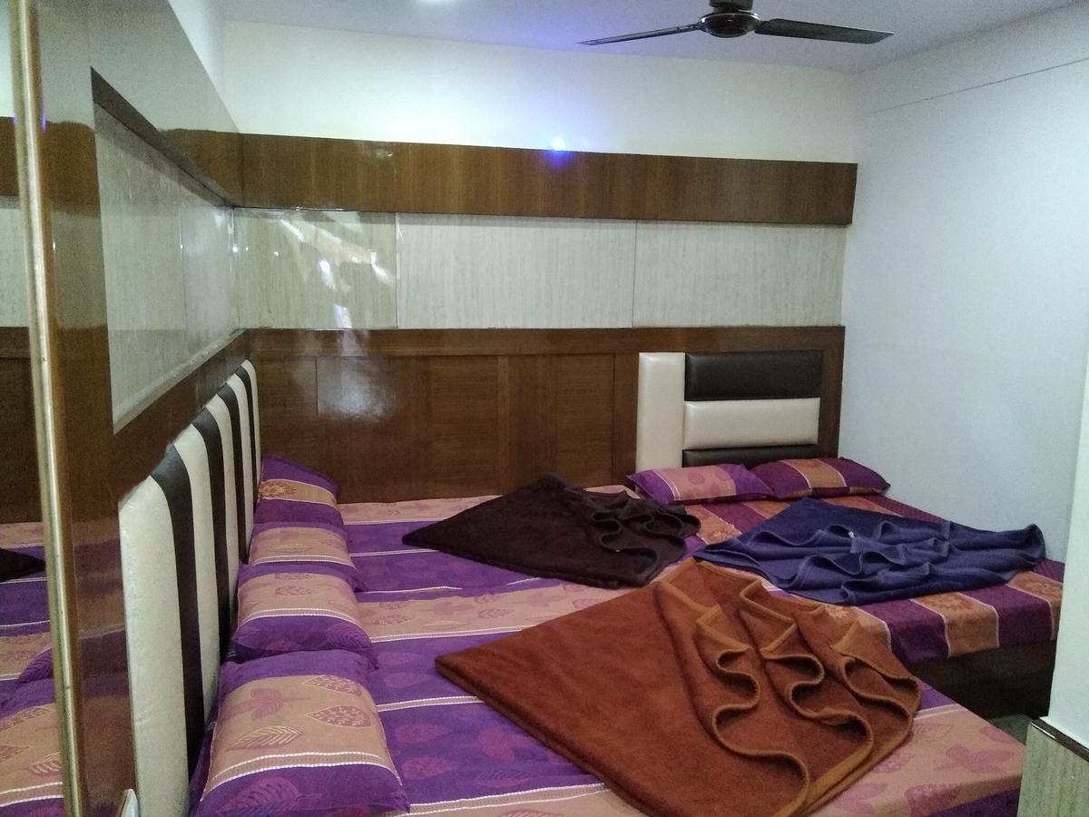 Silver Palace Hotel New Delhi Buitenkant foto